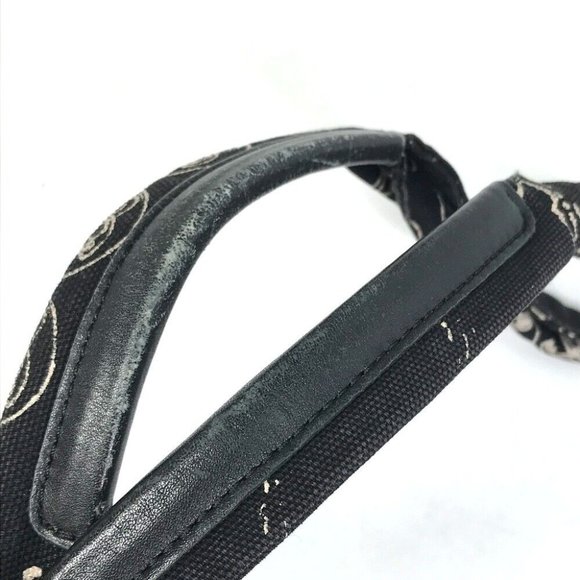 CHANEL With mirror charm Camellia Logo Bucket Drawstring Shoulder Tote Bag - Picture 5 of 16